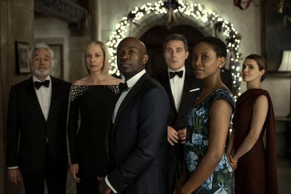 Debora Cahn, creadora y showrunner de La diplomática, fue una de las más destacadas guionistas de The West Wing, y su impronta en la nueva historia se percibe especialmente en los nuevos episodios