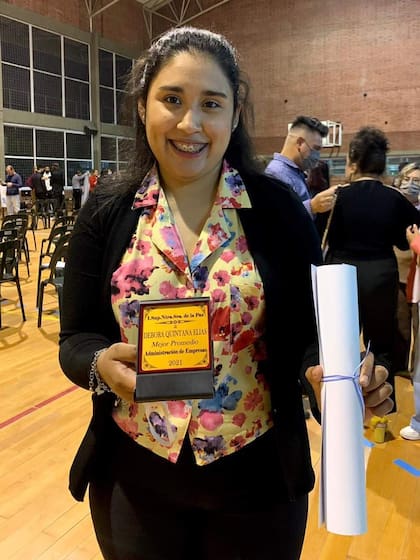 Débora salió mejor promedio de su camada