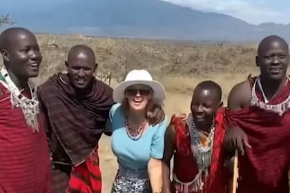 Deborah Babu es una estadounidense que encontró el amor muy lejos de casa, en Tanzania, con un hombre 30 años menor