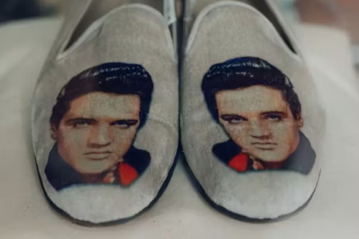 Deborah Mitford adoraba a Presley y volcaba ese amor a la vestimenta