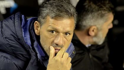 Debut de Nelson Vivas