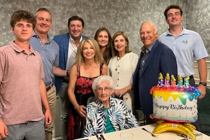 Decanini celebró junto a su familia sus 105 años de vida
