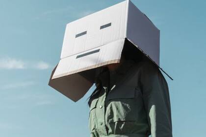 "Decir 'usa la cabeza' en verdad es encerrarte en una caja y aislarte de una cantidad de estrategias extraneuronales", dice Murphy Paul.