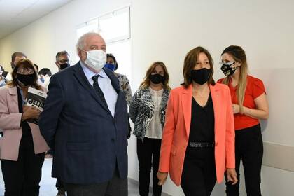 Defendieron al Gobierno de las críticas por la carga de datos de fallecidos y de testeos, y dijeron que el tema es responsabilidad de cada provincia