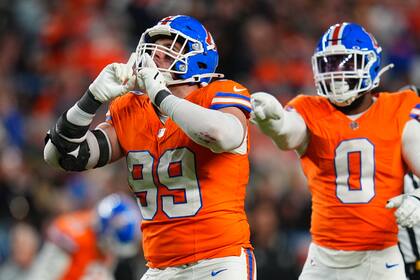 Defensa de Broncos brilla en triunfo ante Raiders pese a fallas ofensivas y de equipos especiales