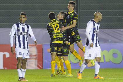 Defensa y Justicia se impuso ante Talleres