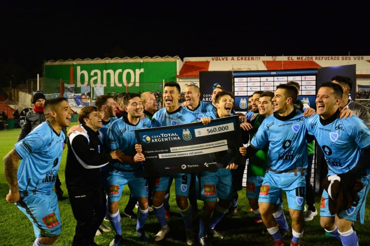 Defensores Unidos eliminó al subcampeón de la Superliga