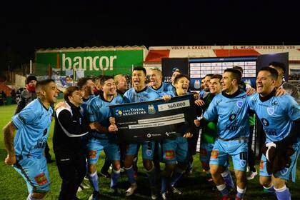 Defensores Unidos eliminó al subcampeón de la Superliga