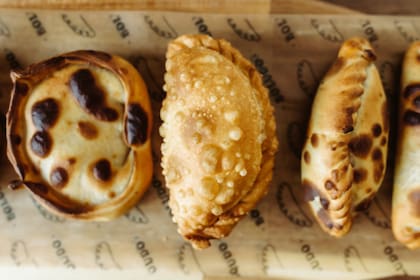 Defraia es el autor de las recetas de las pizzas y empanadas que hace.