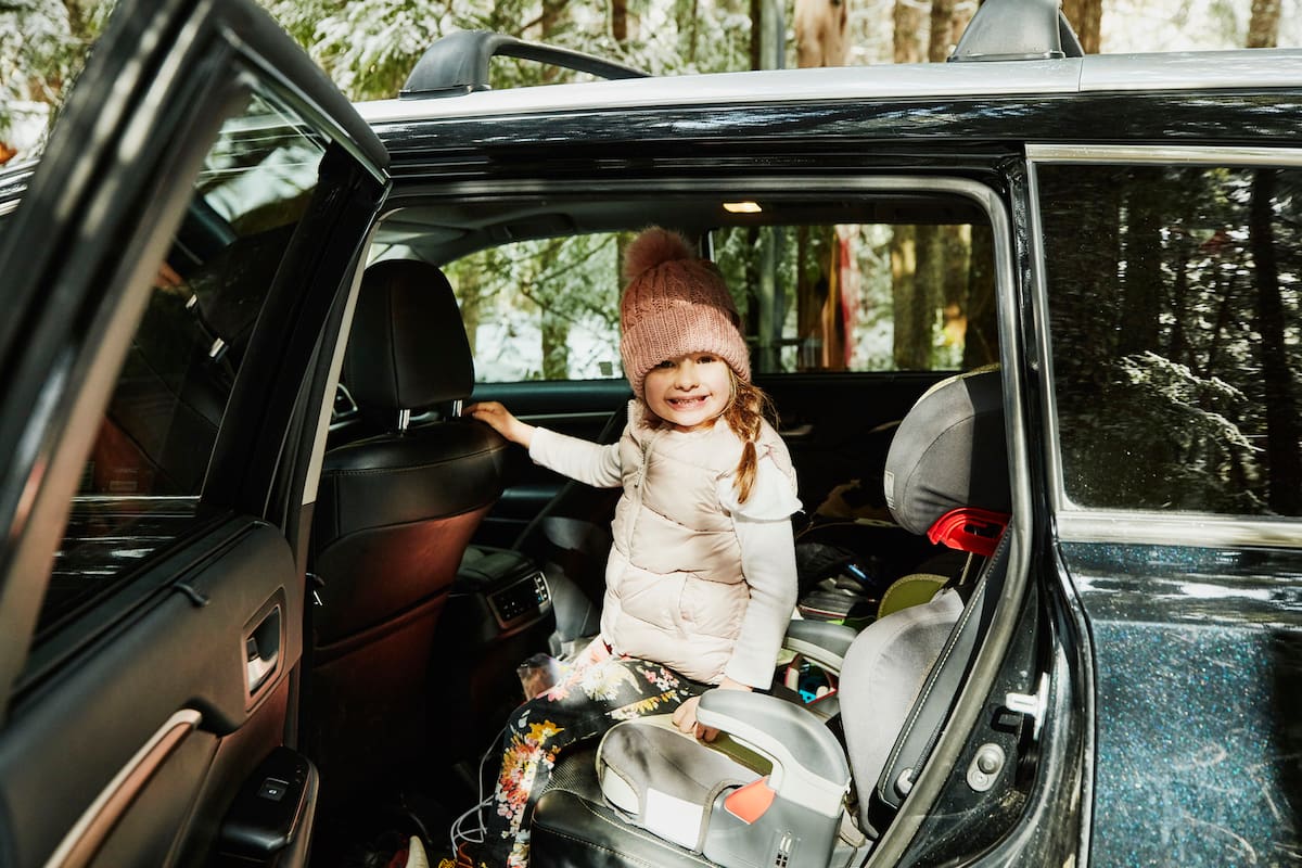 Dejar a un niño solo en un auto puede ser un delito con diversas consecuencias, que van desde multas a prisión de acuerdo al estado (Archivo)
