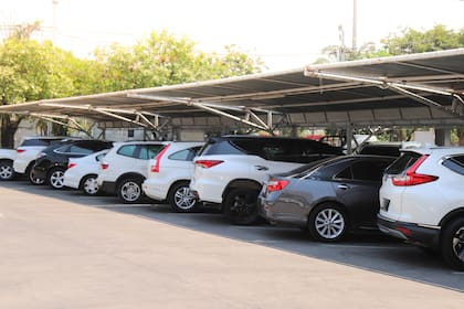 Dejar el auto estacionado por mucho tiempo puede afectar algunos de sus dispositivos