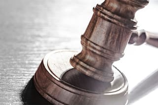 La Justicia ordena cobrarle la cuota alimentaria en la factura de luz