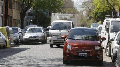 Dejó a su bebé encerrado en el auto durante una hora y se fue a hacer un trámite