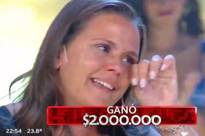 Dejó a su marido solo en el día de su cumpleaños, pero el regalo valió la pena: Patricia ganó en los 8 escalones y va por 4 millones