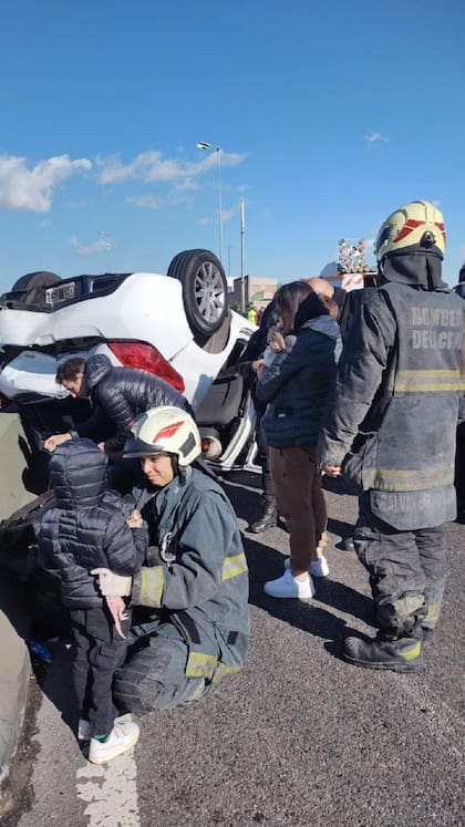 Del accidente participaron cuatro vehículos que circulaban sentido provincia de Buenos Aires.