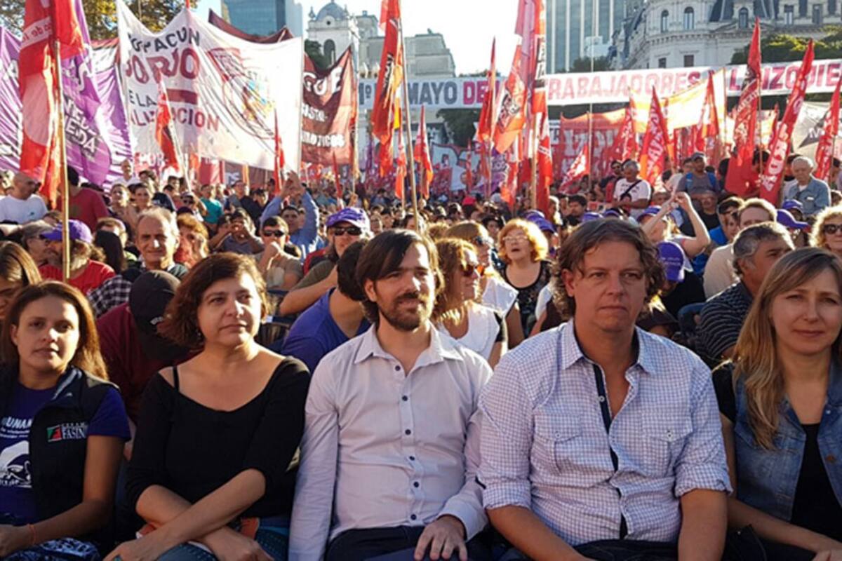 Del Caño, Castillo y Bregman, entre otros dirigentes, estuvieron en la Plaza de Mayo