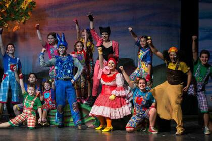 Del cuento al cómic con paradas en el teatro musical y el cine animado: todas las versiones del clásico "Los músicos de Bremen"