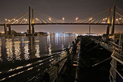 Las luces de la ciudad le dan la bienvenida a "Doña Nina"