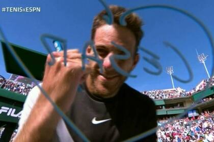 Del Potro y la tradicional firma tras el título: esta vez fue para su mascota, que falleció en febrero