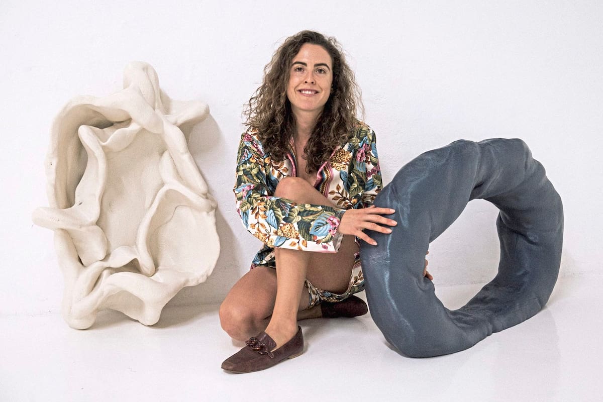 Delfina es tataranieta de Bernardo de Irigoyen por parte de su padre, mientras que Juan Martín de Pueyrredón era tío tatarabuelo de su mamá