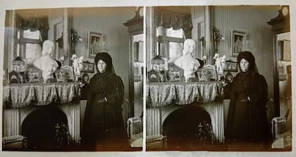 Delfina J. A. Mitre, hija del general, y madre de Jorge Drago Mitre, en un toma estereoscópica