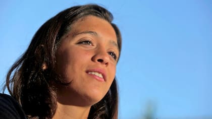 Delfina Pignatiello, bicampeona mundial juvenil de natación, asombra por su logros, su aplicación en el entrenamiento y su madurez a los 17 años, ganó el Olimpia de Oro 2017
