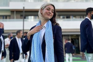 Delfina Pignatiello en la villa olímpica, lista para participar del desfile inaugural. Será su estreno en unos Juegos Olímpicos.