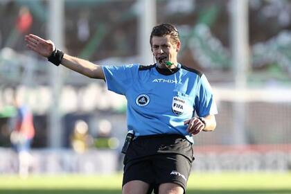 Delfino no vio infracción en la jugada del gol de San Lorenzo