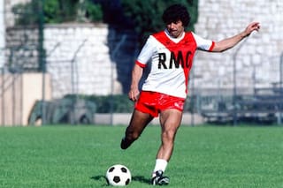 Salió del ascenso, es el máximo goleador histórico en Francia y acá sigue siendo anónimo