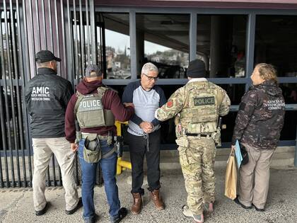 Delitos graves relacionados con drogas, violencia intrafamiliar y conducción bajo los efectos de sustancias serían algunos de los crímenes que activarían la detención extendida bajo la ley propuesta