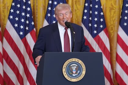 Demanda de Trump por difamación contra la BBC irá a juicio en 2027, afirma juez