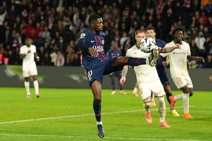 Dembélé regresa con el PSG para el partido de la Liga de Campeones ante el Tottenham