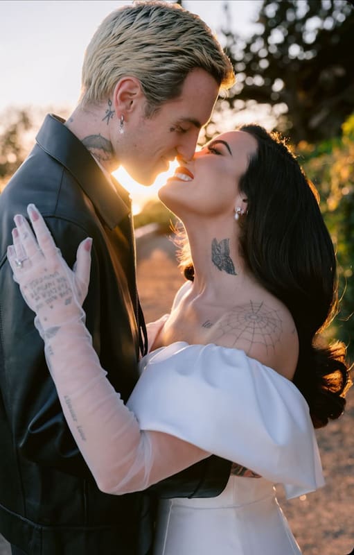 Demi Lovato se casó con Jordan Lutes, en una ceremonia que se celebró en California