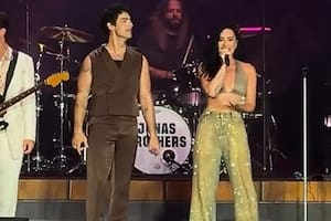 Demi Lovato cantó con los Jonas Brothers y revivió los éxitos de Camp Rock