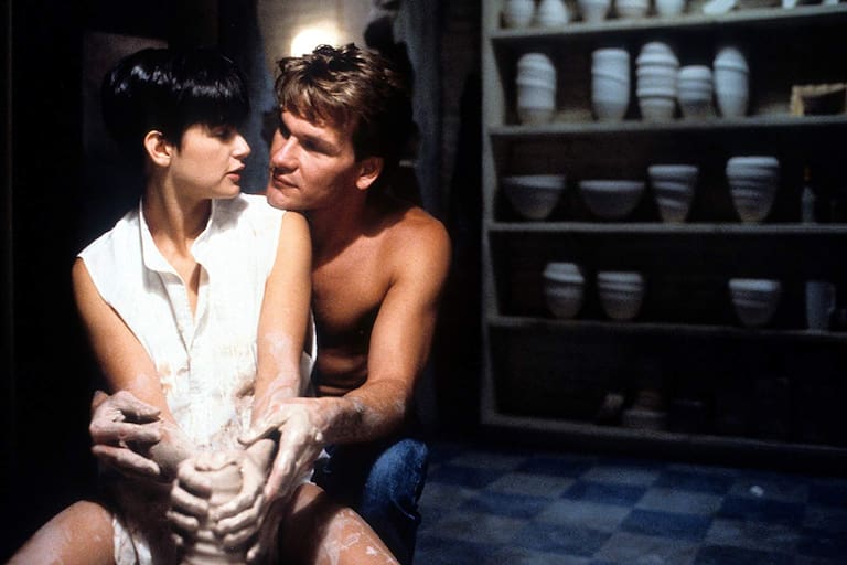 El particular recuerdo que Demi Moore aún conserva del set de Ghost, la sombra del amor: “Me da mucha tristeza verlos” - LA NACION