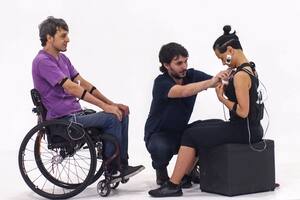Demian Frontera, Federico Guerrero (investigador del LEICI) y Alejandra Ceriani