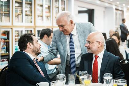 Demian Reidel, Carlos Ruckauf y Dinesh Bhatia, embajador de la India en la Argentina