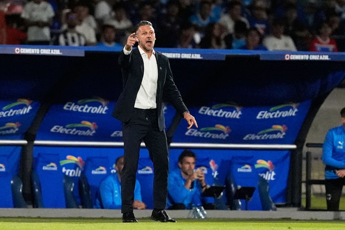 Demicheis no dirige desde que fue despedido de Monterrey, en mayo pasado