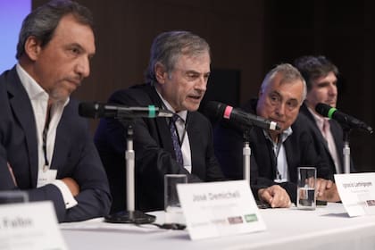 Demicheli, Lartirigoyen, Yapur y Tamburo