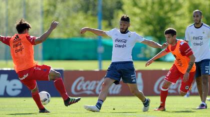 Demichelis, a los 35 años, reemplazará a Funes Mori