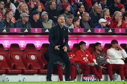 Demichelis, a los gritos durante la debacle de Leipzig contra Bayern Munich