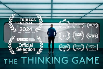 Demis Hassabis dedicó una parte importante de su documental "The Thinking Game" a contar la increíble historia de AlphaFold, el proyecto que revolucionó el análisis de proteínas y abrió una caja de Pandora para nuevas curas de enfermedades y otros desafíos biotecnológicos