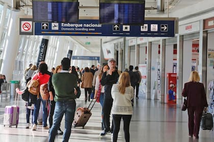 Es decir, se encarece US$6 uno de los 11 componentes del pasaje que, a su vez, pueden llevar al pasaje a valer hasta un 100% más