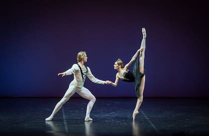 Denis Rodkin y Yulia Stepanova en Cisne negro