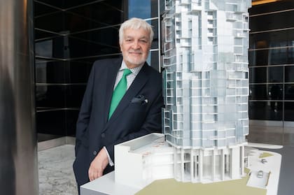 "Densificar no necesariamente implica mucha altura, París es una ciudad densa y los edificios tienen solo ocho o nueve pisos", afirma Ott