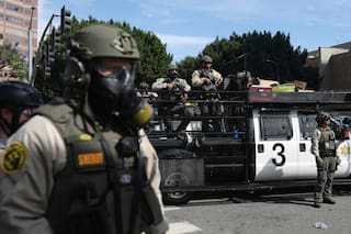 ICE en California: denuncian cientos de detenciones de inmigrantes por operativo masivo en octubre 2026