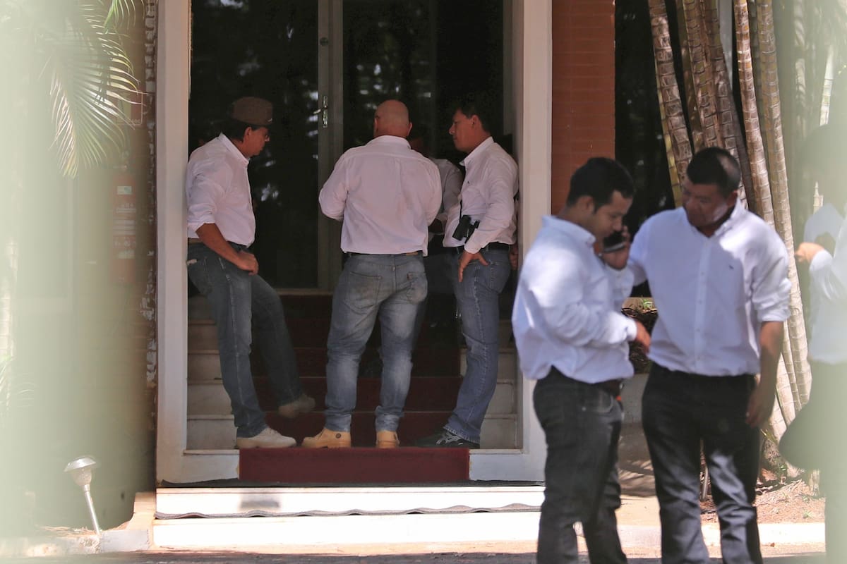 Denuncian que representantes de Juan Guaidó "invadieron" la embajada de Venezuela en Brasil