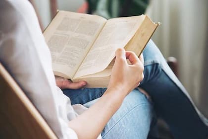 Dependiendo del tipo de género de libros que lea una persona, este podrá desarrollar más su inteligencia