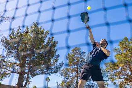 Deportes como deportes como el pickleball, el fútbol o el básquet ayudan a trabajar la agilidad