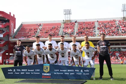 Deportivo Riestra perdió, pero sigue con aire en la lucha por no descender a través de los promedios